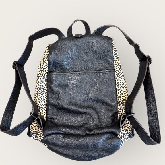 Aimee Kestenberg Nylon Leather Zip Up Backpack Shoulder Bag Beige Black Cheetah - Picture 2 of 11